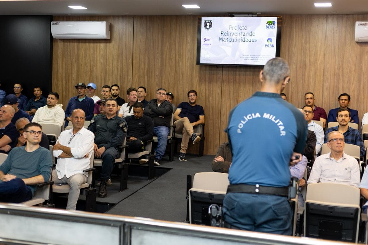 Prefeitura de Caarapó promove palestra sobre o papel do homem no enfrentamento à violência contra a mulher