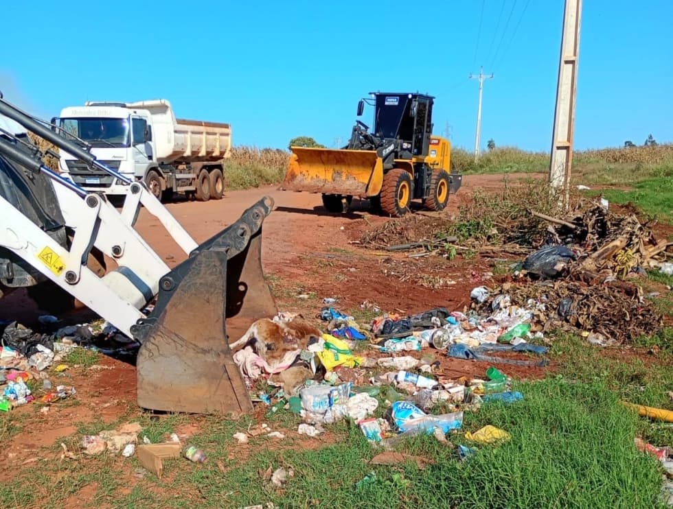 Prefeitura reforça limpeza urbana e alerta para o descarte irregular de lixo em Caarapó