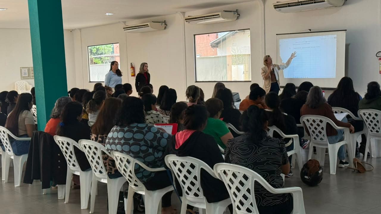 SEMEEC realiza segunda etapa de treinamento para agentes de merenda da rede municipal